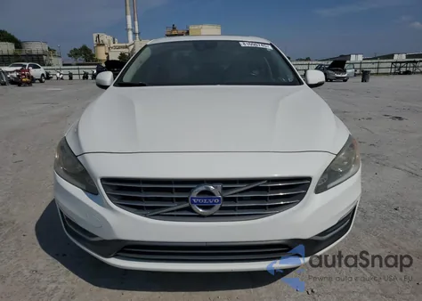 2015 Volvo S60 Premier z USA, uszkodzony, nr VIN YV140MFK8F1350796